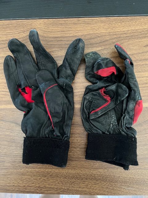 Marquis Grissom Game Used Batting Gloves - Atlanta Braves - Image 2